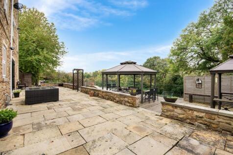 Raised Patio and Terrace