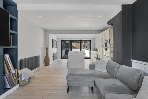 Impressive Open Plan Living Area