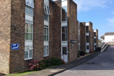 44 Courtlands - Front 2.jpg