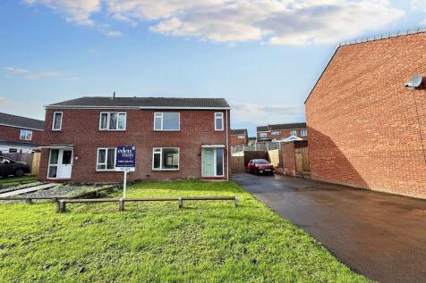 Hazel Close, Taunton, TA1 photo 4