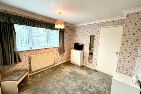 DAF66106-87BE-4EF...