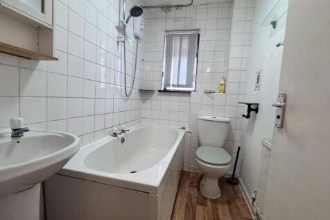 65 Waltwood Park ...