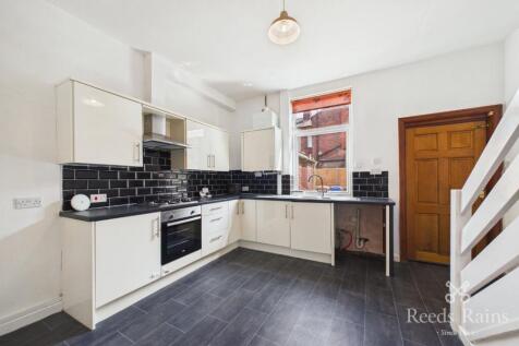 Tom Shepley Street, Hyde, Cheshire, SK14 photo 4