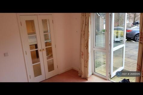 Kitchen Can Be Closed Off From The Lounge