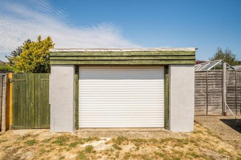 Garage with Electric Roller Door.jpg