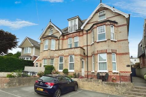Bournemouth, BH4 - property photo