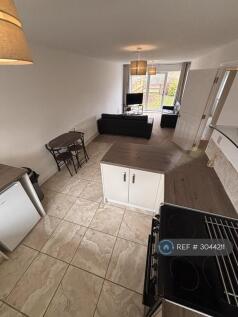 Saxon Way, Wychbold, Droitwich, WR9 photo 4