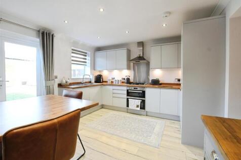 Fitted Kitchen