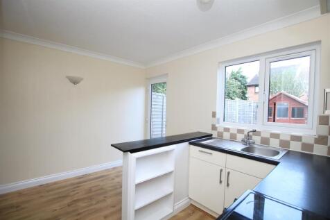 CHARRINGTON WAY, BROADBRIDGE HEATH photo 4