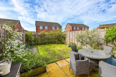 24 Thelwell Drive-2.jpg