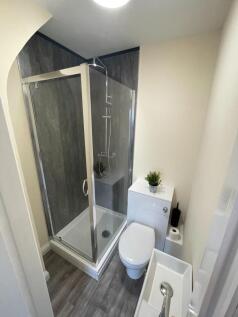 Room 3  (Maisonette) Derrington Avenue, Crewe, CW2 photo 4