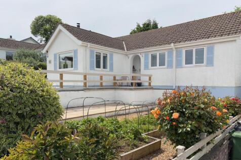 photo-55-craigydon-front_01.jpeg