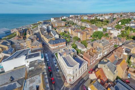 S2545_Margate_Media_Centre_aerials.jpg