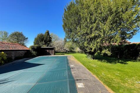 Heated Swimming Pool