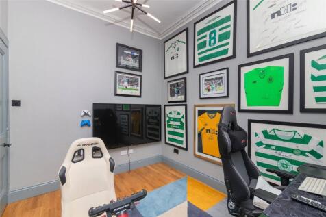 Play Room/Bedroom