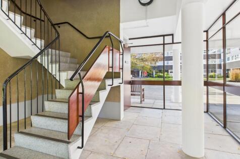 CAM02545G0-PR0517-STILL014