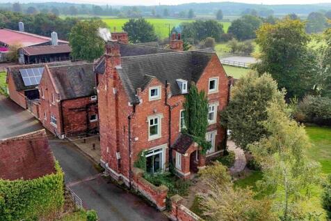 Hurcott Hall Hous...