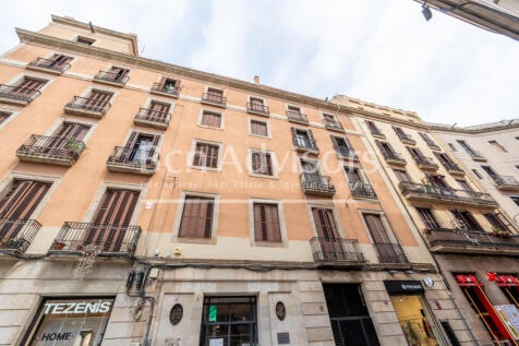 Exclusivo-piso-de-lujo-junto-a-Portal-de-l'Ange...