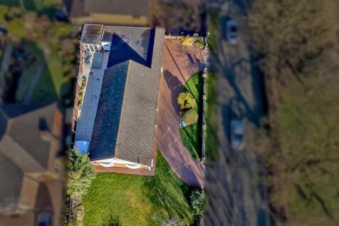 © Webbs Estate Agents © (16 of 40) copy.jpg