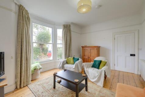 Dowanhill Road, London, SE6 photo 3