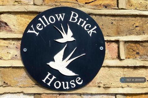 Name Plate On Street