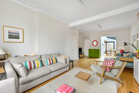 Shuttleworth Road, SW11 photo 4