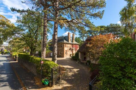31&amp;31a Woodhall Rd