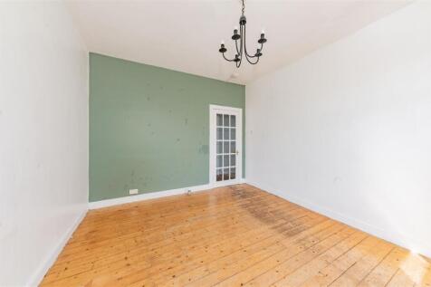 GL 39 Scott Street Dundee-5.JPG