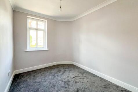 Chadwick Road, Westcliff-On-Sea, Essex, SS0 photo 3