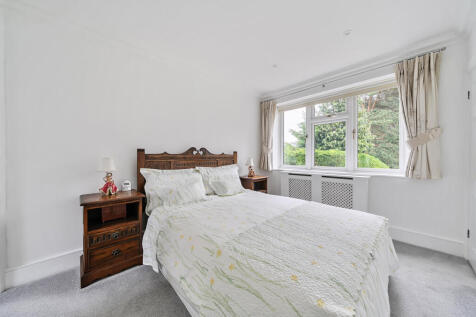 1305490-11-684971...