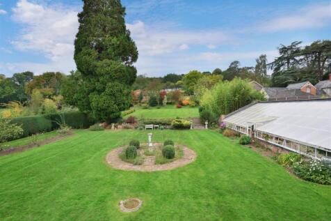 Flat 5 Putley Court Putley (6).jpg