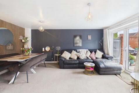 Sitting/Dining Room