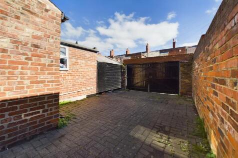 Manor House Road, Newcastle Upon Tyne photo 3