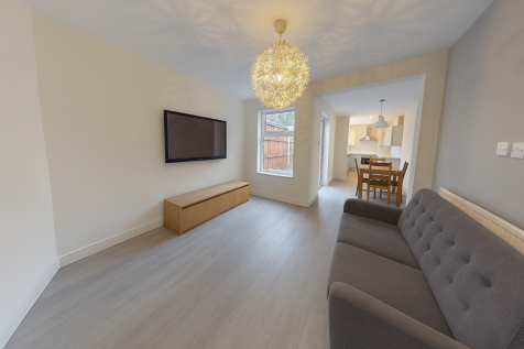 117 Rothesay Avenue - Lounge