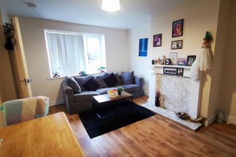 Deanham Gardens, Fenham, Newcastle upon Tyne, NE5 photo 2