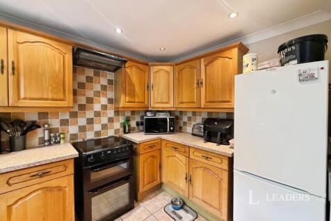 Eastdale Road, Burgess Hill, RH15 photo 3
