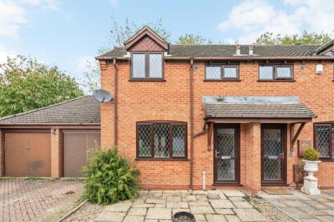 2 Fieldhouse Close-24_lo.jpg
