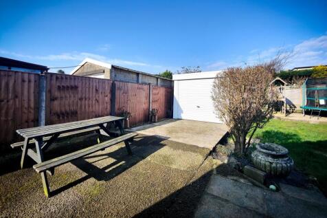 Detached Garage
