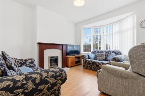 Lounge to Front