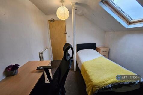 Single Room £380 Can Do £350 Now