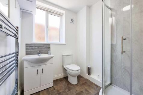 Shower Room: