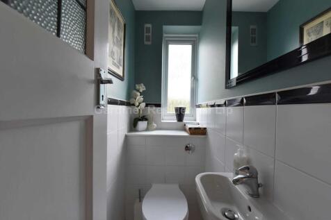 Thanet Court, Queens Drive,  London photo 2