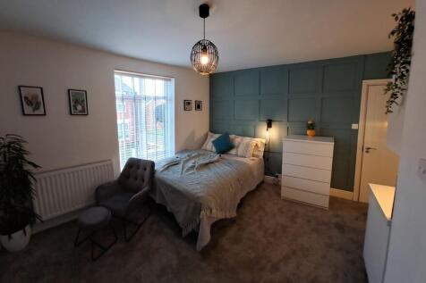 ROOM 1