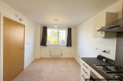 Firepool Crescent, Taunton, TA1 photo 3