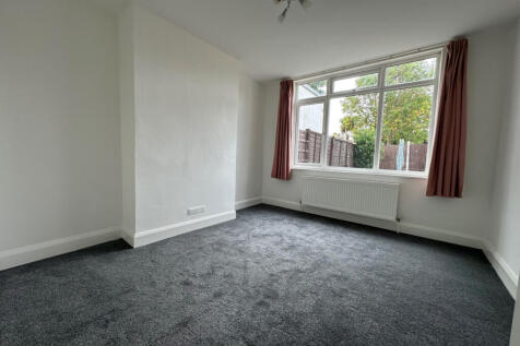 Sutton, Surrey, SM3 photo 4