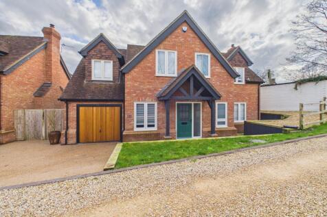 CAM02136G0-PR0525-STILL002