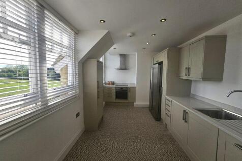 Eversley Park Folkestone photo 5