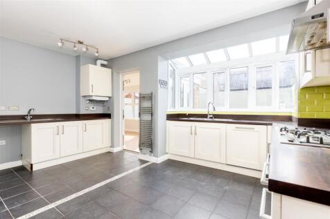 Kitchen/Utility