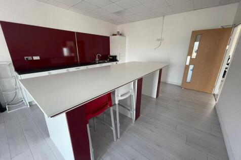 Office to rent Image 6