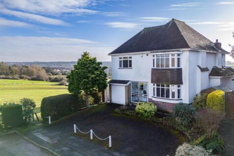 1 Foxlands Avenue-drone-01.jpg